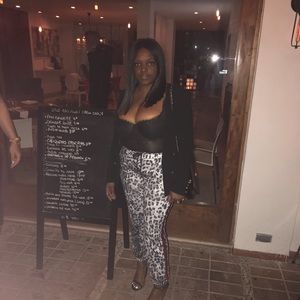 Meet your Posher, Chanel